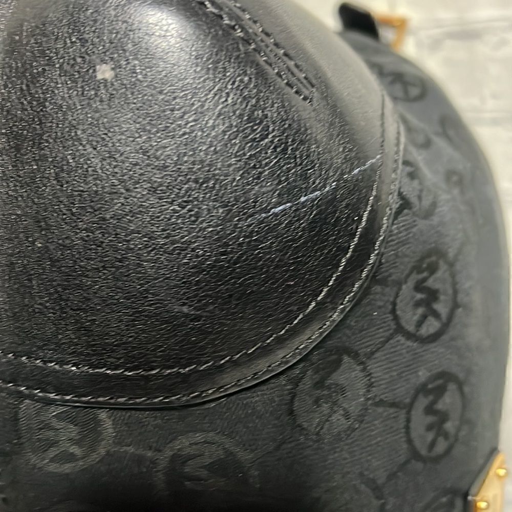 Michael Kors Black Signature Canvas and Leather Millbrook Hobo - Picture 9 of 14